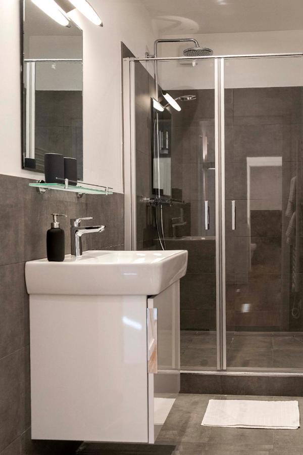 Luxx City Apartments كيل المظهر الخارجي الصورة